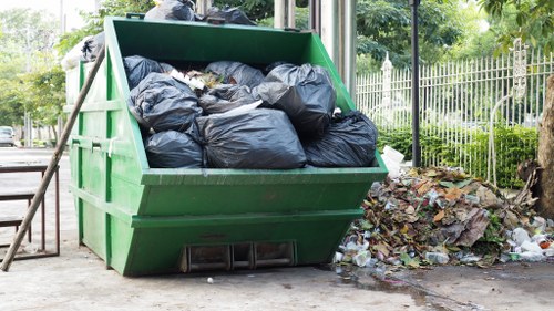 Waste Collection Services by Commercial Waste Hoxton